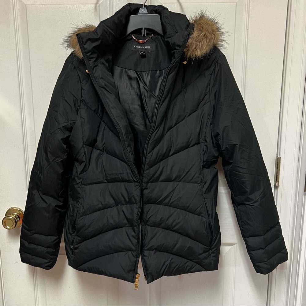 Jones New York Black Puffer Jacket with Faux Fur Hood - Picture 1 of 16